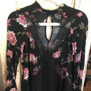Daytrip Long Black Floral Eyelash Lace Cut-Out Sexy Blouse